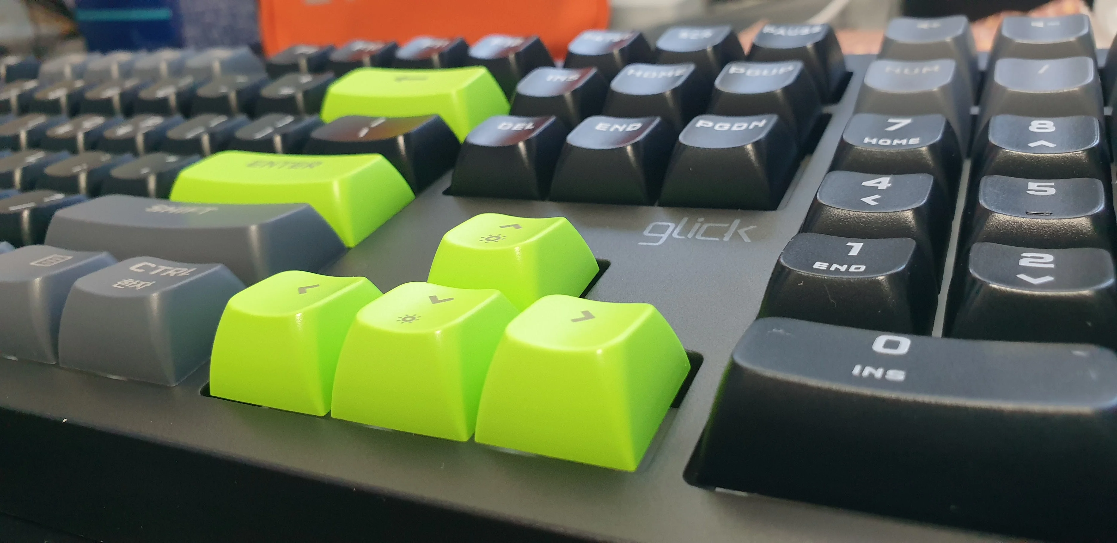 지클릭커 WMK90 사일런스 M 108키 디자인